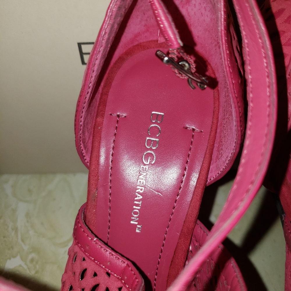 Heels - Picture 3 of 4